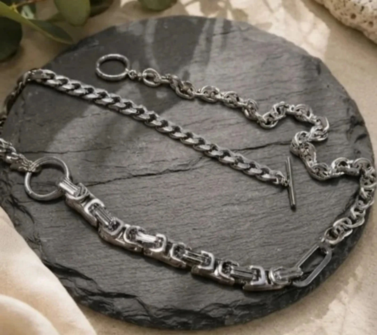 Cadena de acero con 3 diseños